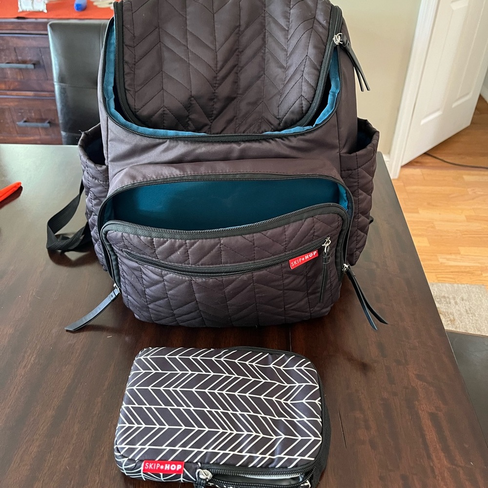 SKIP HOP diaper bag